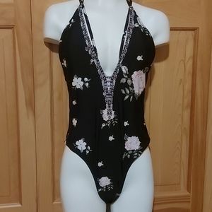 Cup she bathing suit 👙